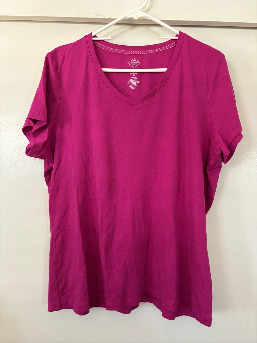 St. John's Bay Women's V-Neck Cotton Casual Tee - Magenta 2XL